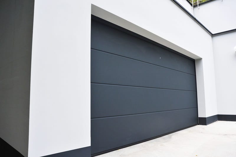 Quelle porte de garage choisir Critères et conseils
